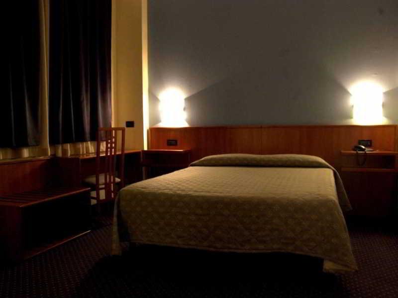 B&B Hotel Torino President Екстер'єр фото